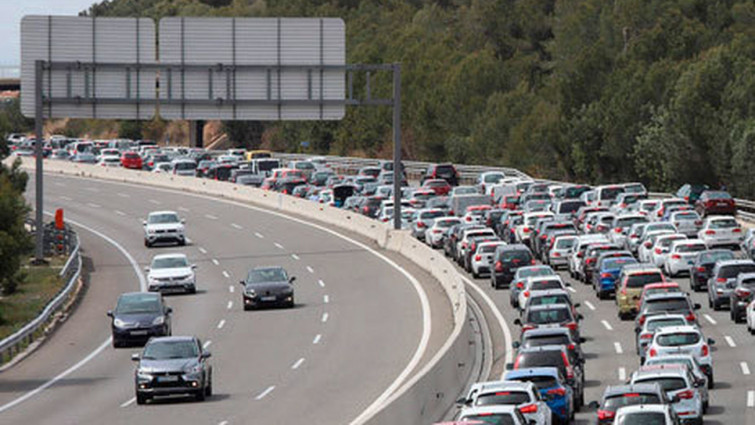 La DGT espera más de 16 millones de desplazamientos por carretera en Semana Santa