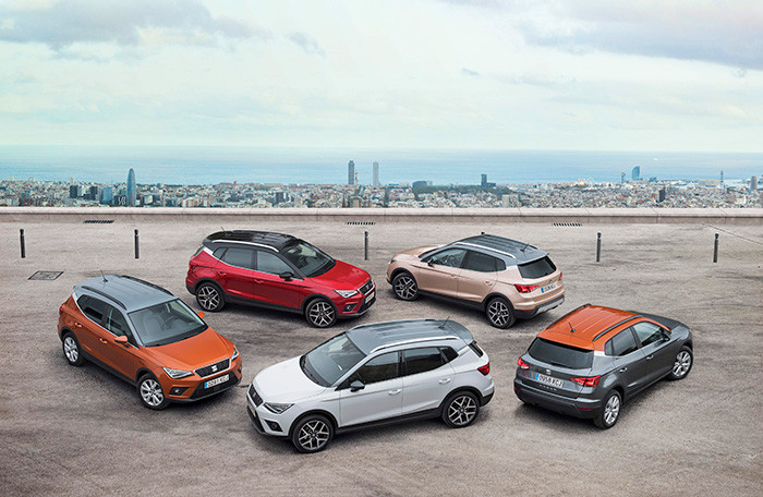 Volkswagen, en marcas, y el Seat Arona, en modelos, líderes del mercado español en abril