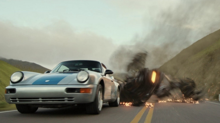 El Porsche 911 Carrera RS 3.8 brilla en la gran pantalla en la nueva película de Transformers