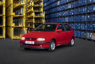 Seat Ibiza MK2 (1993–2002). La segunda generación del Ibiza trajo la expansión de la marca y el estreno de Martorell