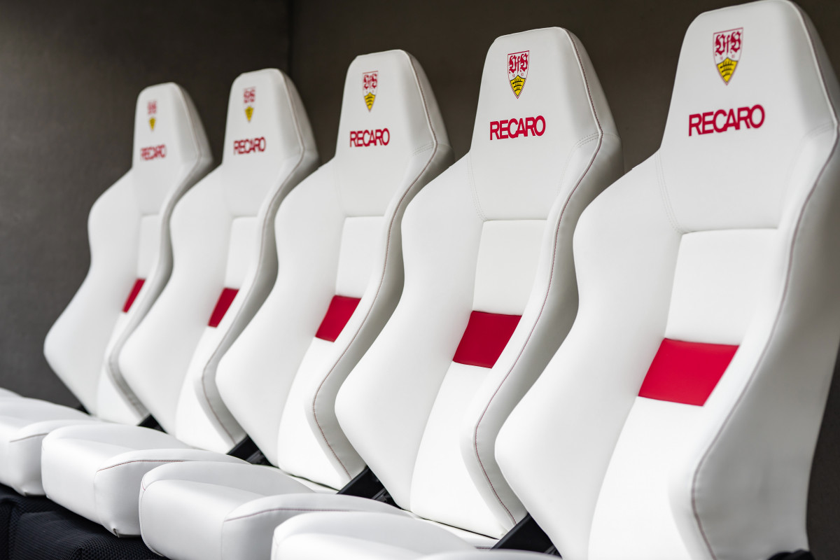 RECARO VfB Trainerbank Download