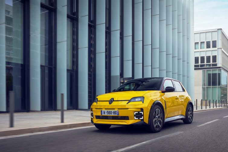 ​Medio siglo después, el Renault 5 reaparece en versión eléctrica E-Tech