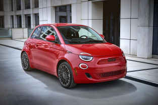 Fiat ofrece su gama eléctrica desde 15.700 euros, al adelantar las ayudas del Moves