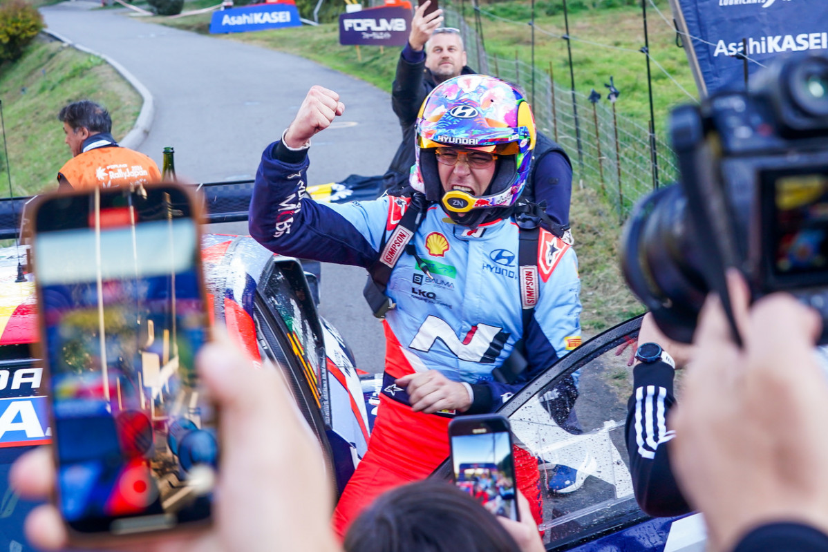 02. thierry neuville. campeon