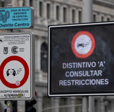 Zamora guarda silencio por las víctimas del atentado de Barcelona 